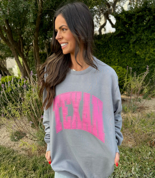 TEXAN Sweatshirt - PINK | AVAILABLE WHILE INVENTORY LASTS