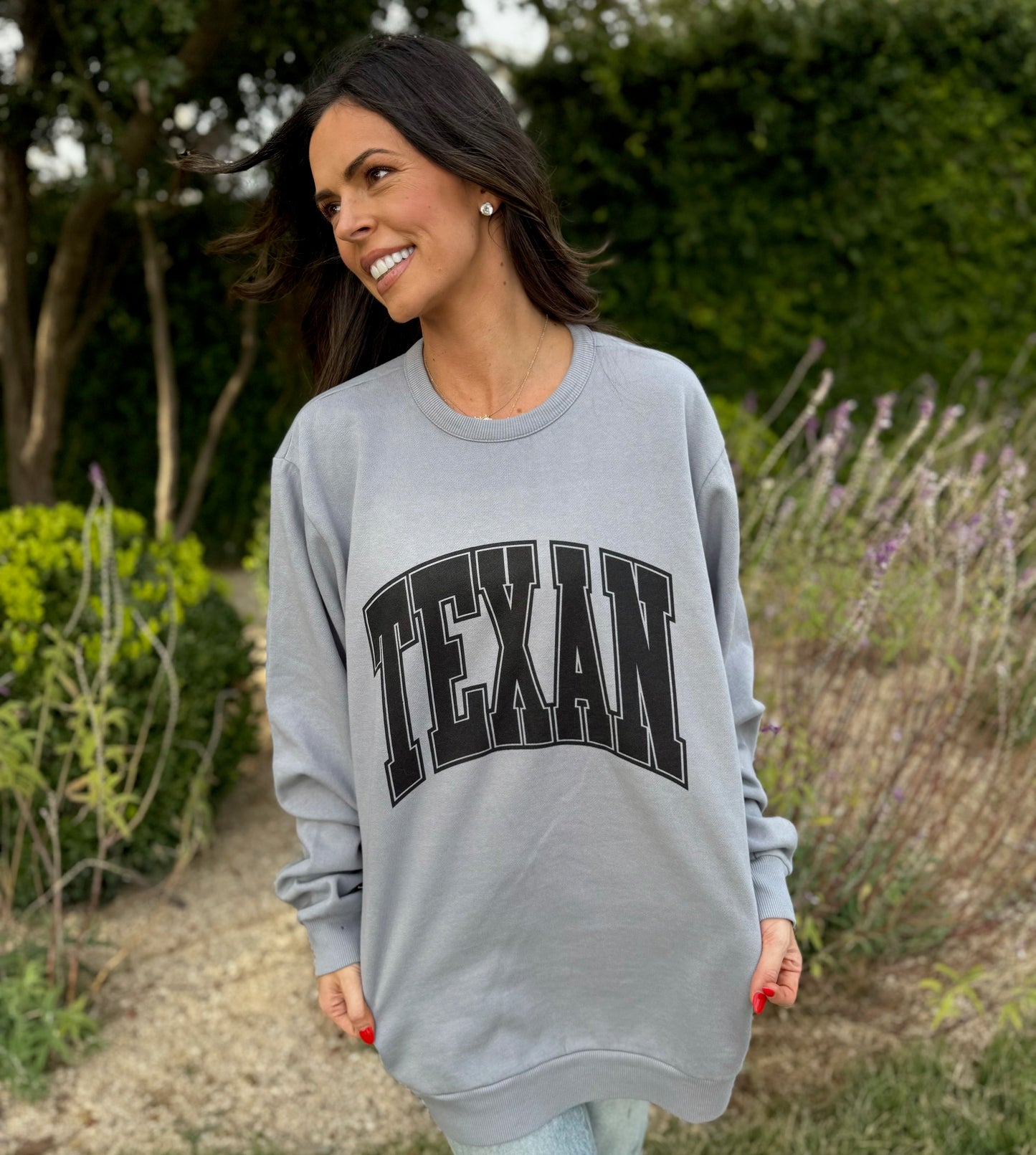 TEXAN Sweatshirt - BLACK | AVAILABLE WHILE INVENTORY LASTS