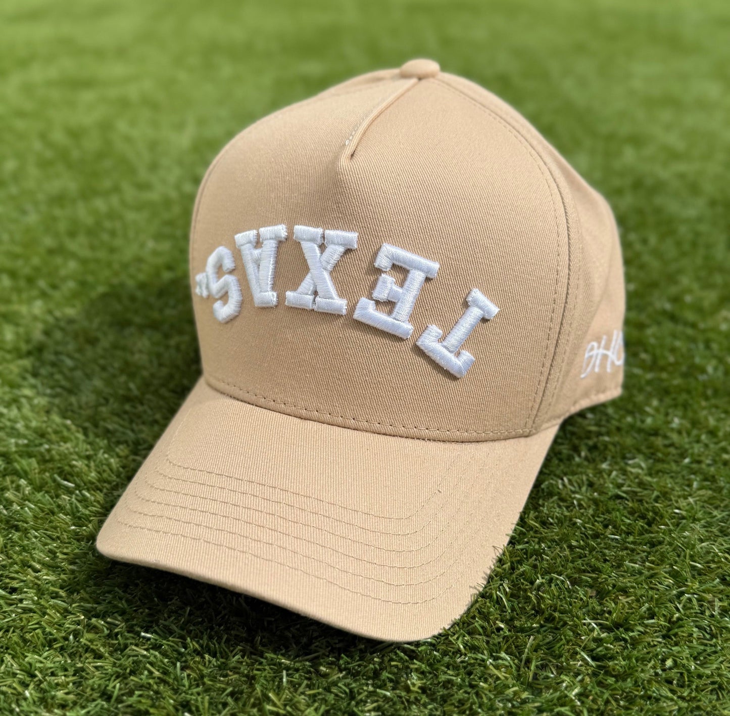 TEXAS | Tan with White Stitching | Pre-curved Snapback