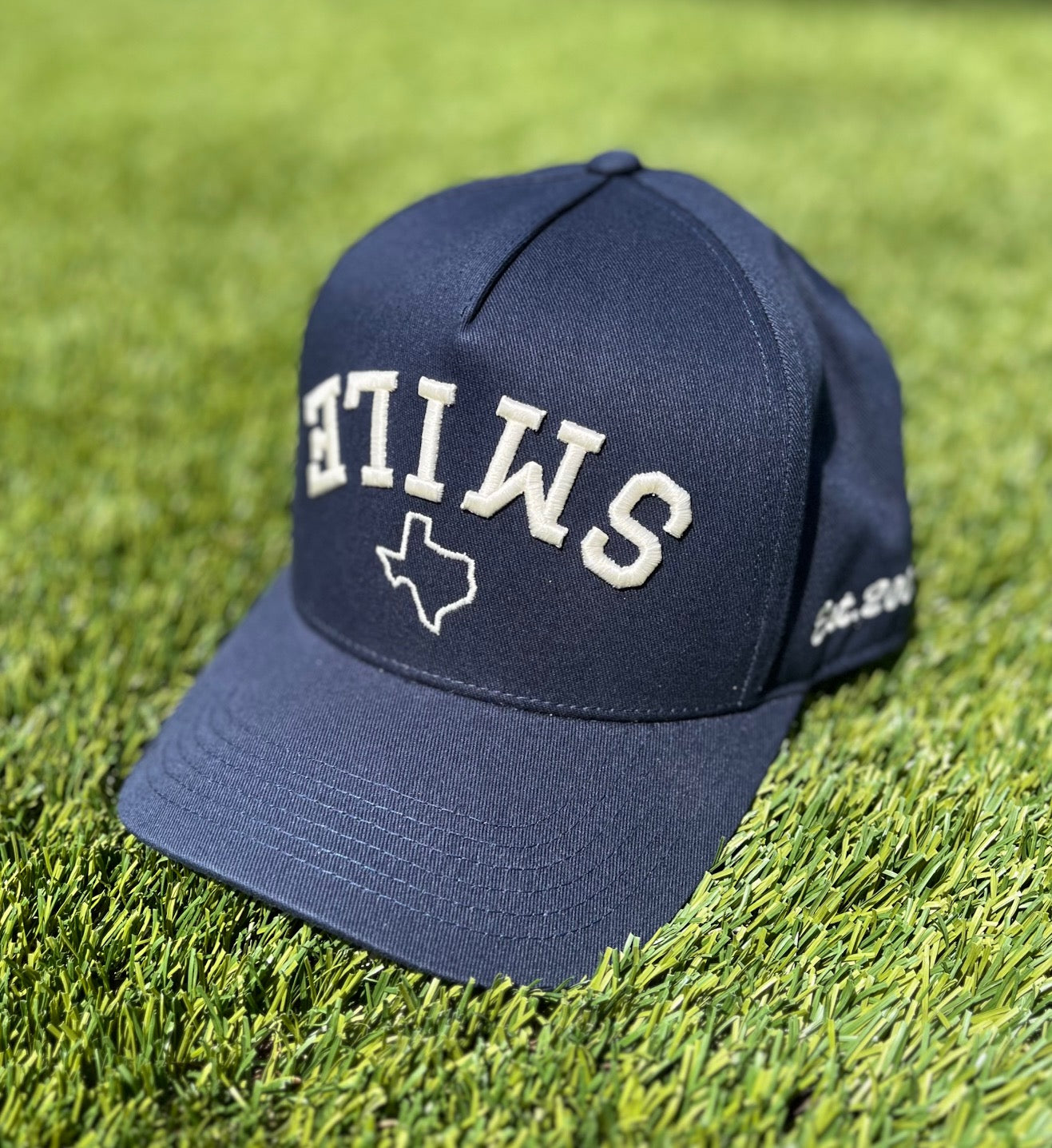 Smile Texas Custom Navy | Pre-Curved Snapback