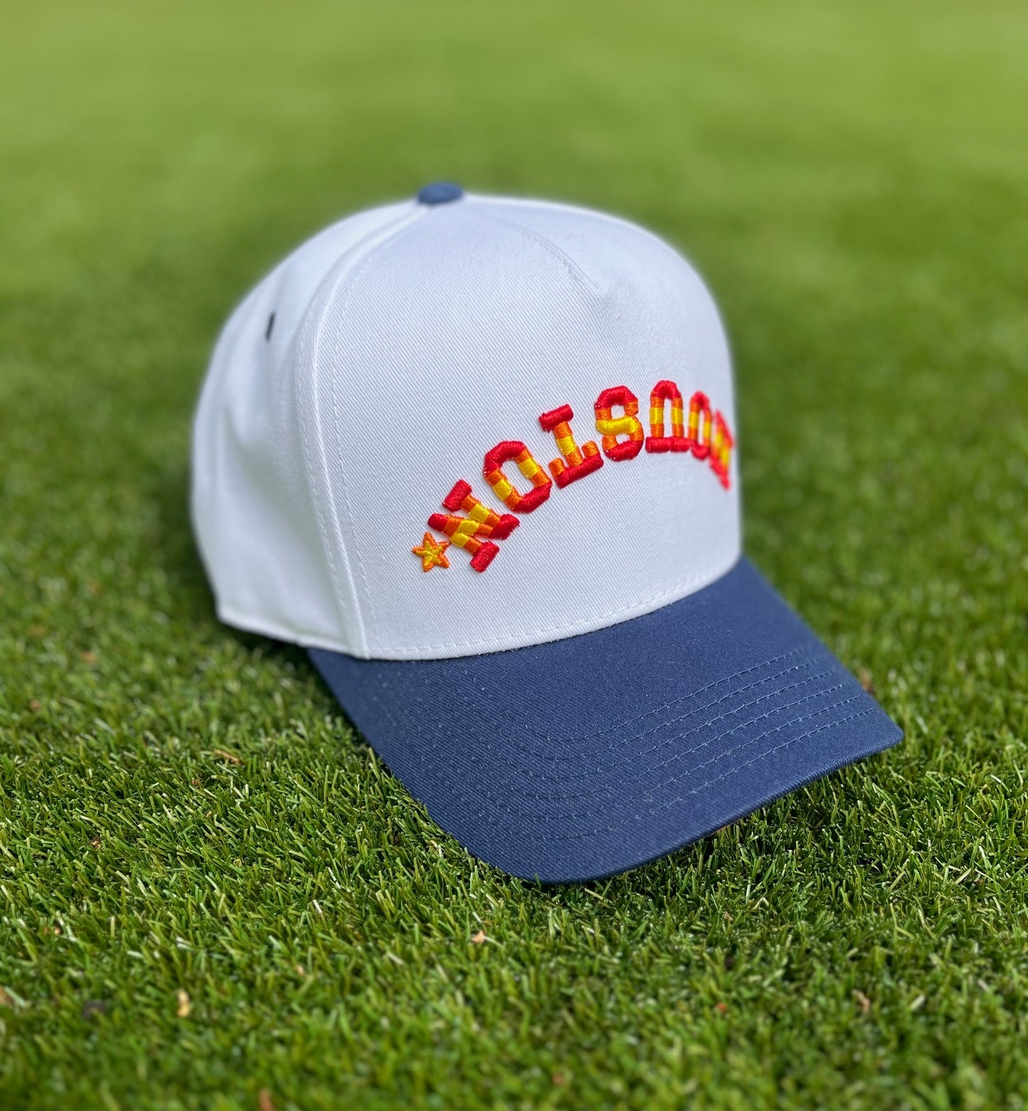 Retro Layered - White with Navy | Pre-curved Snapback